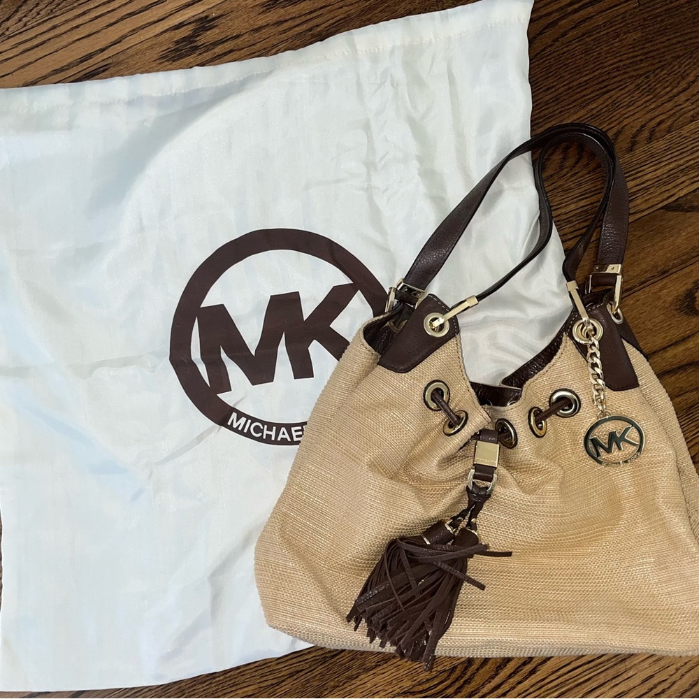 Canvas/burlap Michael Kors shoulder bag